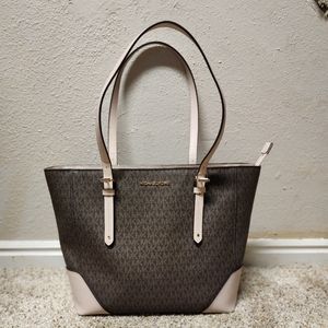 Micheal Kors Shoulder Bag